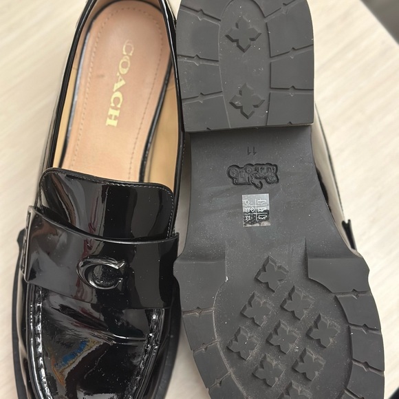 COACH LEAH LOAFER - Picture 4 of 4